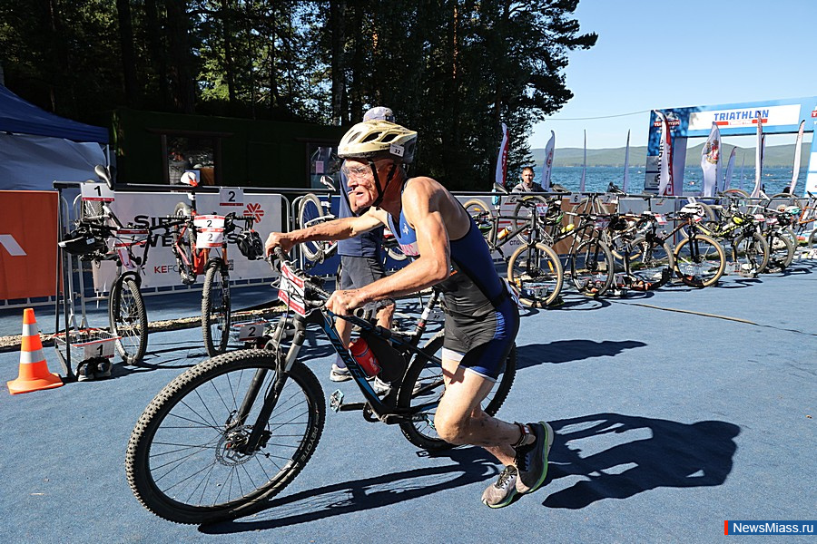   " - 2025"     5000 .   10     , " "    ,    