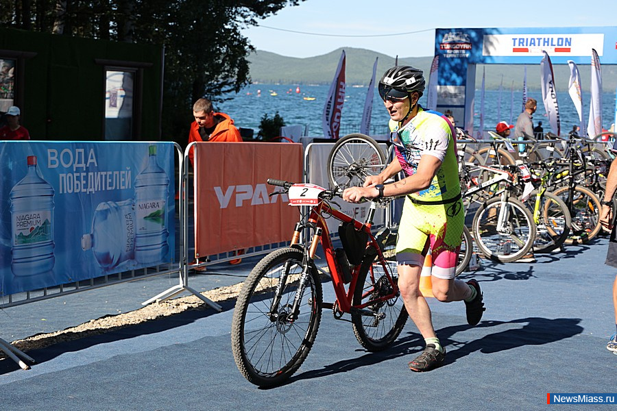   " - 2025"     5000 .   10     , " "    ,    