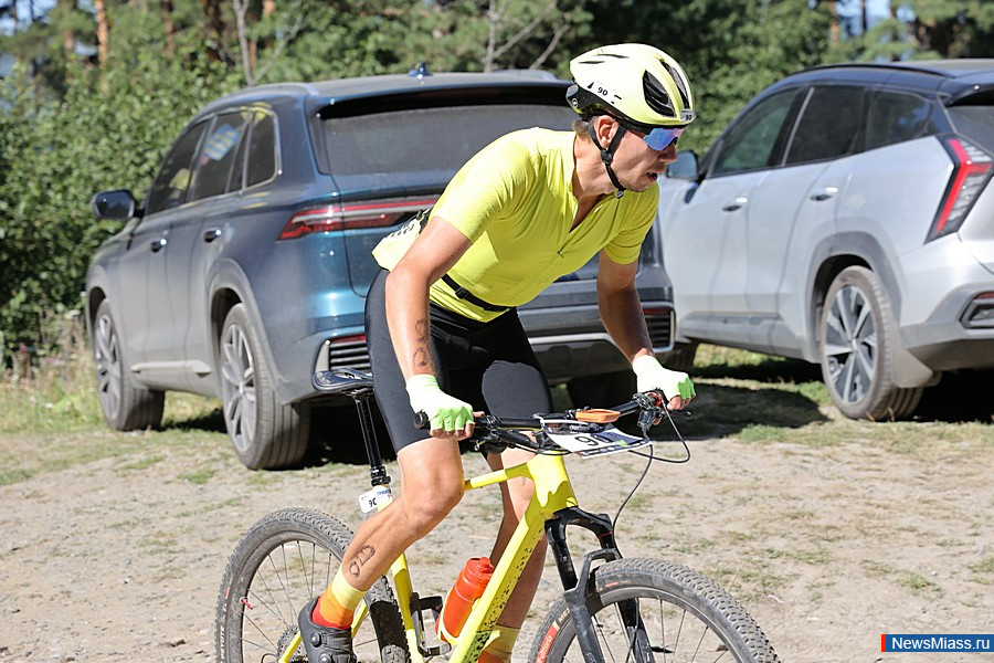   " - 2025"     5000 .   10     , " "    ,    