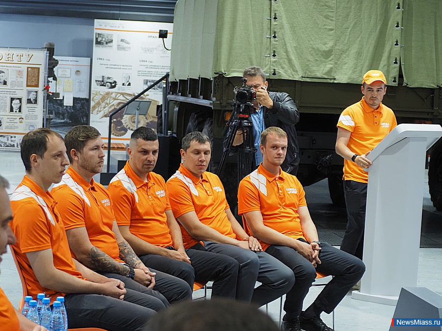  Ural Motorsport -   "ظ ".       ,           ,   