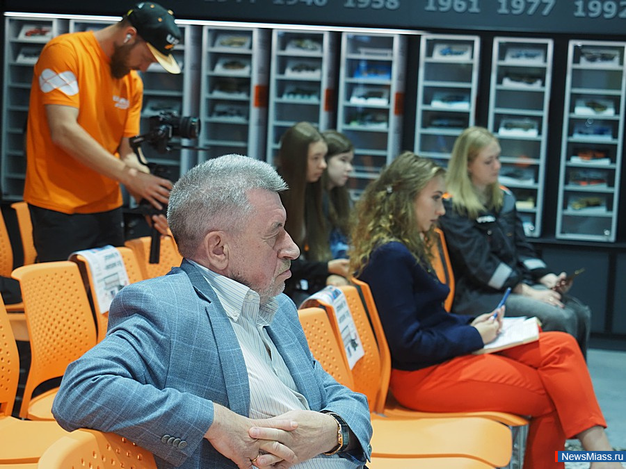  Ural Motorsport -   "ظ ".       ,           ,   