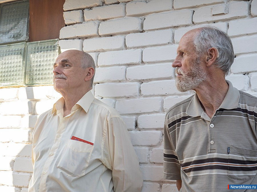 ����������� �������� �������� � ����� ������. � ���� ������ ����-������� � ������ � ���������� ����� ������ ����������� ������������ � �������� ���