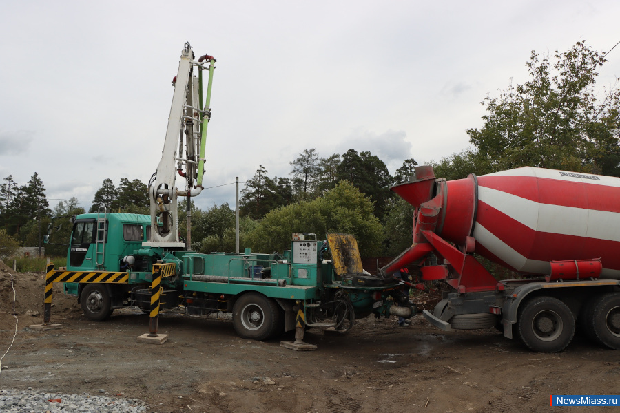   " 74"   .       ""   ,   -   