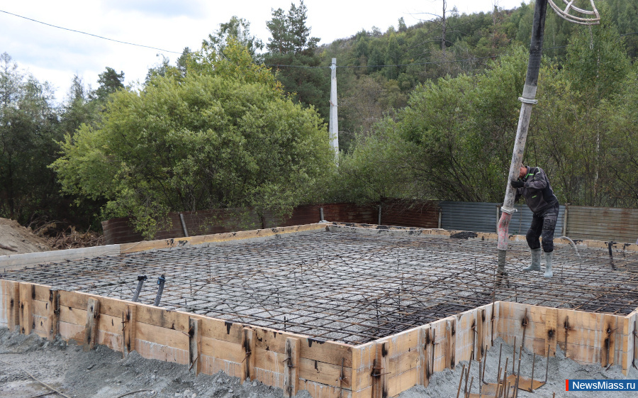   " 74"   .       ""   ,   -   