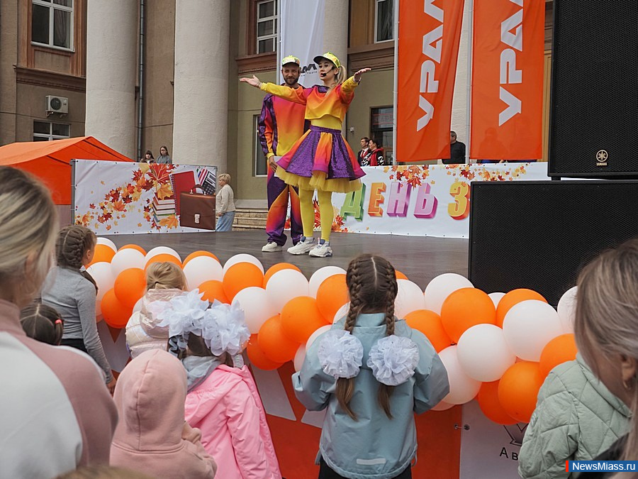 ������ ������������ ������ � ������. ������������� ����� "����" ������ ����������� ���������� ��� �������� � ����� � ����� ��� ������