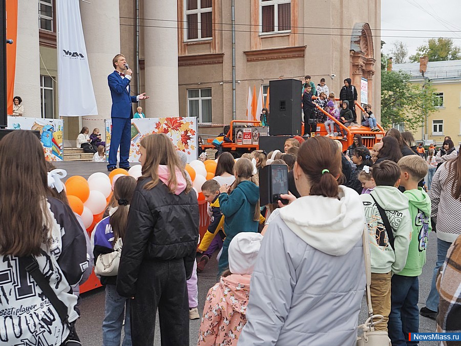 ������ ������������ ������ � ������. ������������� ����� "����" ������ ����������� ���������� ��� �������� � ����� � ����� ��� ������