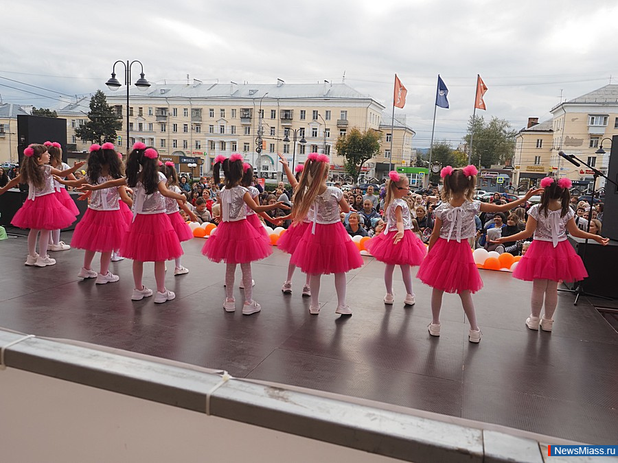 ������ ������������ ������ � ������. ������������� ����� "����" ������ ����������� ���������� ��� �������� � ����� � ����� ��� ������