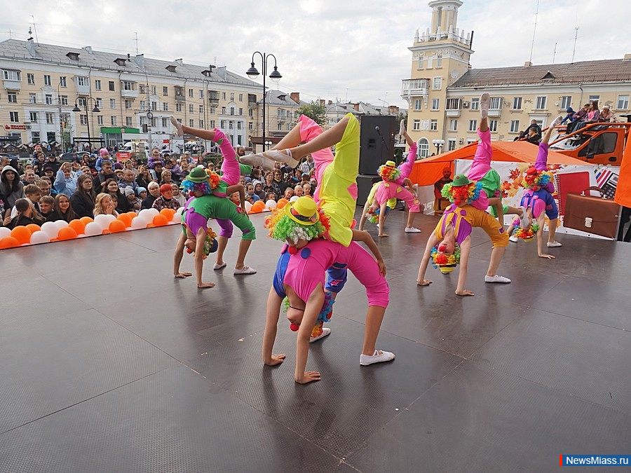 ������ ������������ ������ � ������. ������������� ����� "����" ������ ����������� ���������� ��� �������� � ����� � ����� ��� ������