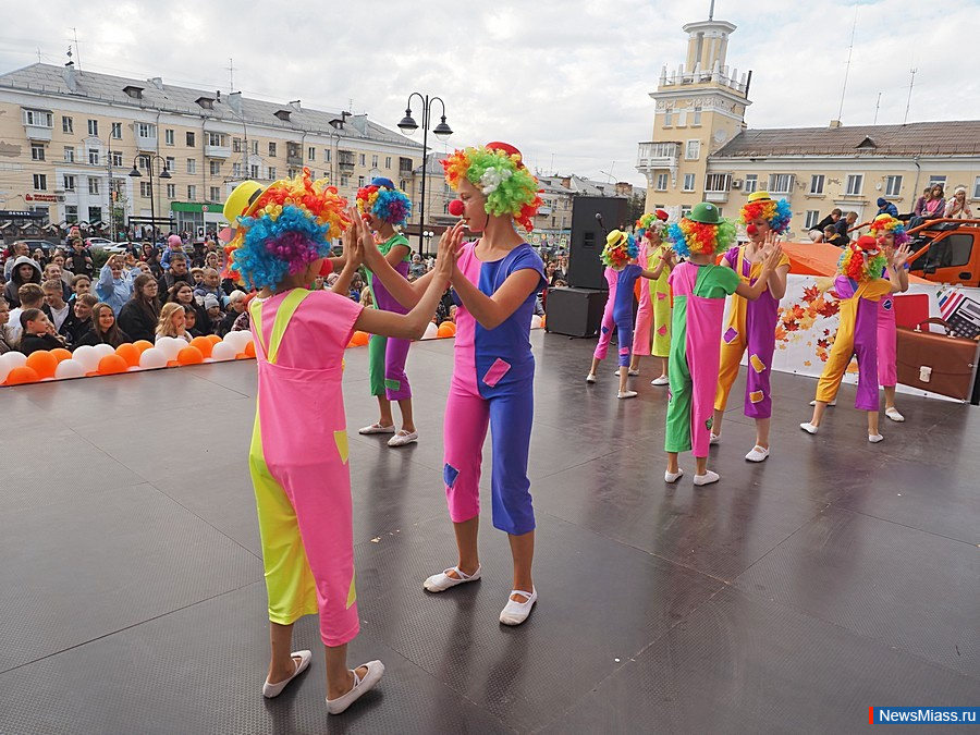 ������ ������������ ������ � ������. ������������� ����� "����" ������ ����������� ���������� ��� �������� � ����� � ����� ��� ������