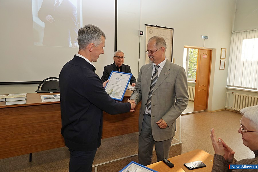 � ������ ������������ ����� ����� �� ������� ������. ����������, �������� � ����, ����� ��������� ����� �������� �� ��������� ������������ ������� � ����������� ������