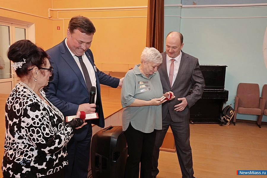 ����� � 2 ������ �������� ������� ������. ������������ �������� ��������� ��� ��������� ��������� ����� � ������ "������� ���� ��������� ���������� ������" ��������� ��������������� �����