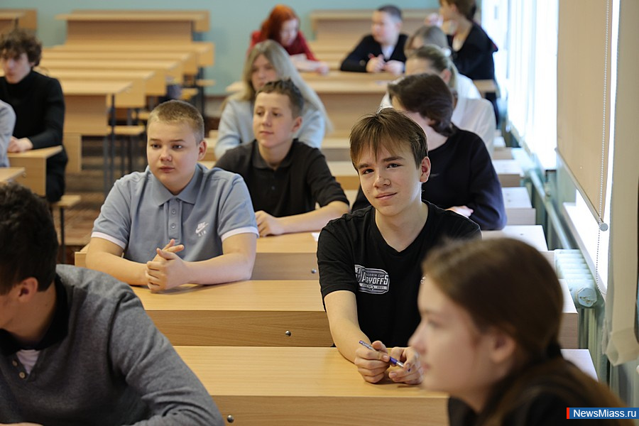        .       ,   " -     "