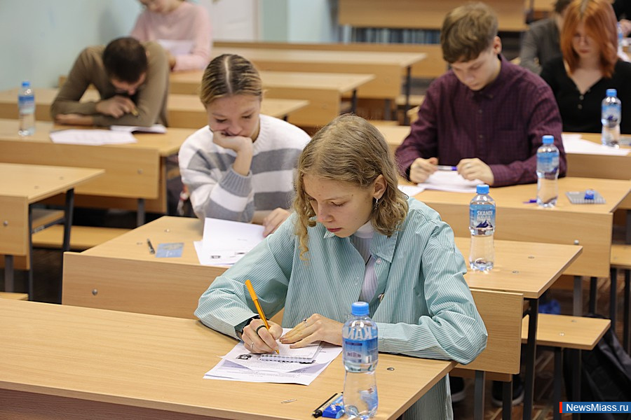 ��������� ������ �������� ������� ������ �� ������� ������. � ������ ���������� ������������ ��������� ��������� ����������, ����������� ���� "����� - ����� �������� �������� � �����"