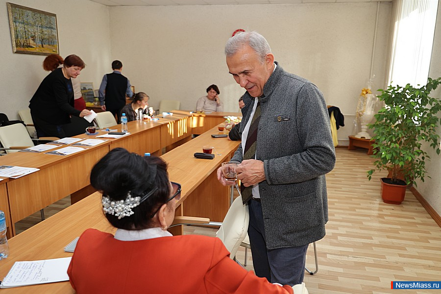        .       ,   " -     "