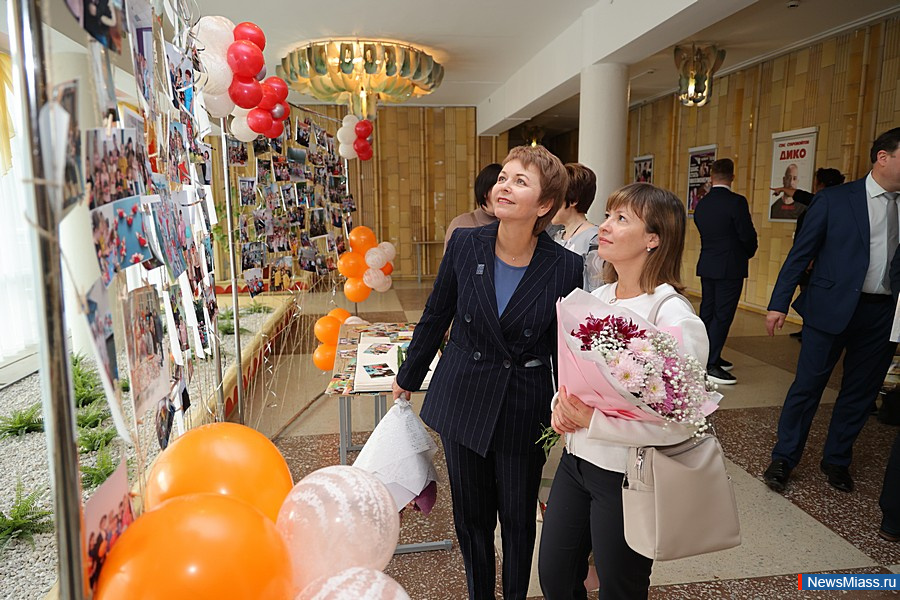 "����, ����������� �������, ������ � ������� � �����". ���������-���������������� ����� ��� ����� ������ ������� 30-������ ������