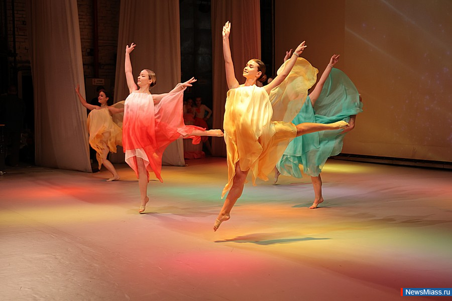 "����, ����������� �������, ������ � ������� � �����". ���������-���������������� ����� ��� ����� ������ ������� 30-������ ������