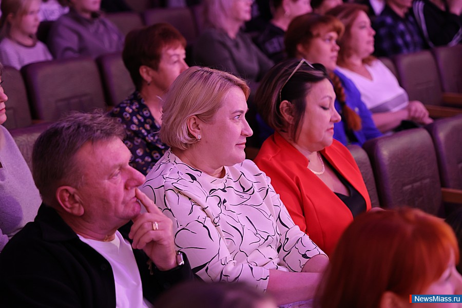 "����, ����������� �������, ������ � ������� � �����". ���������-���������������� ����� ��� ����� ������ ������� 30-������ ������