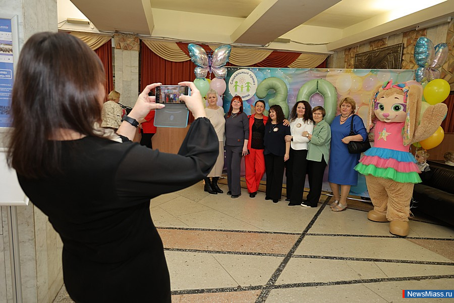 ",  ,     ". -      30- 