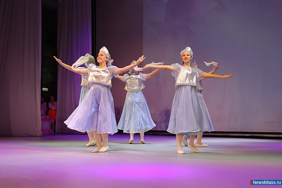 "����, ����������� �������, ������ � ������� � �����". ���������-���������������� ����� ��� ����� ������ ������� 30-������ ������