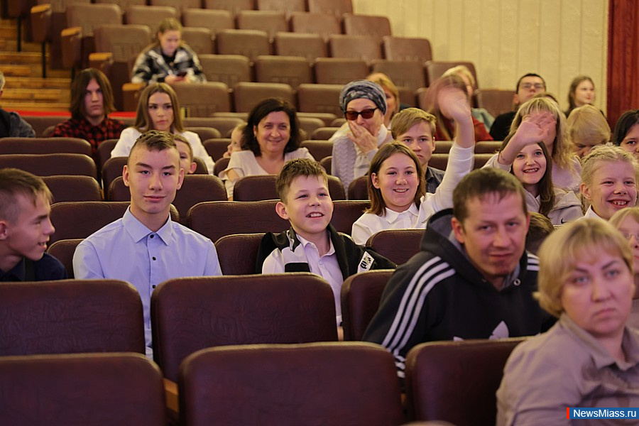 "����, ����������� �������, ������ � ������� � �����". ���������-���������������� ����� ��� ����� ������ ������� 30-������ ������