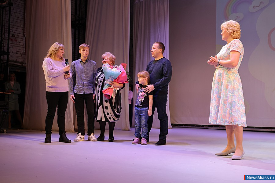 "����, ����������� �������, ������ � ������� � �����". ���������-���������������� ����� ��� ����� ������ ������� 30-������ ������