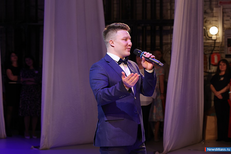 ",  ,     ". -      30- 