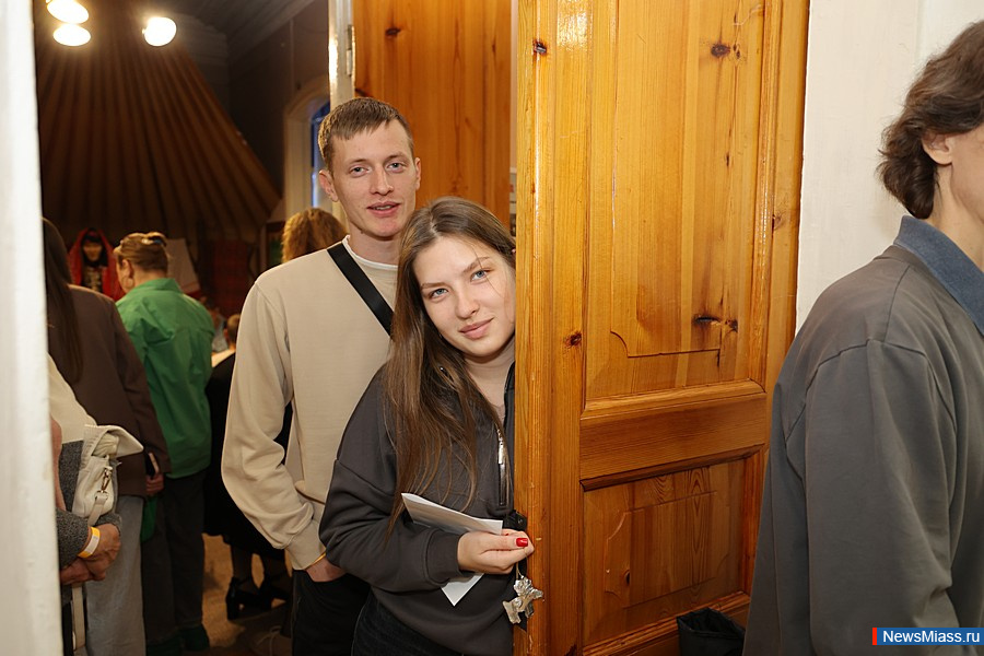 " "     .         18    