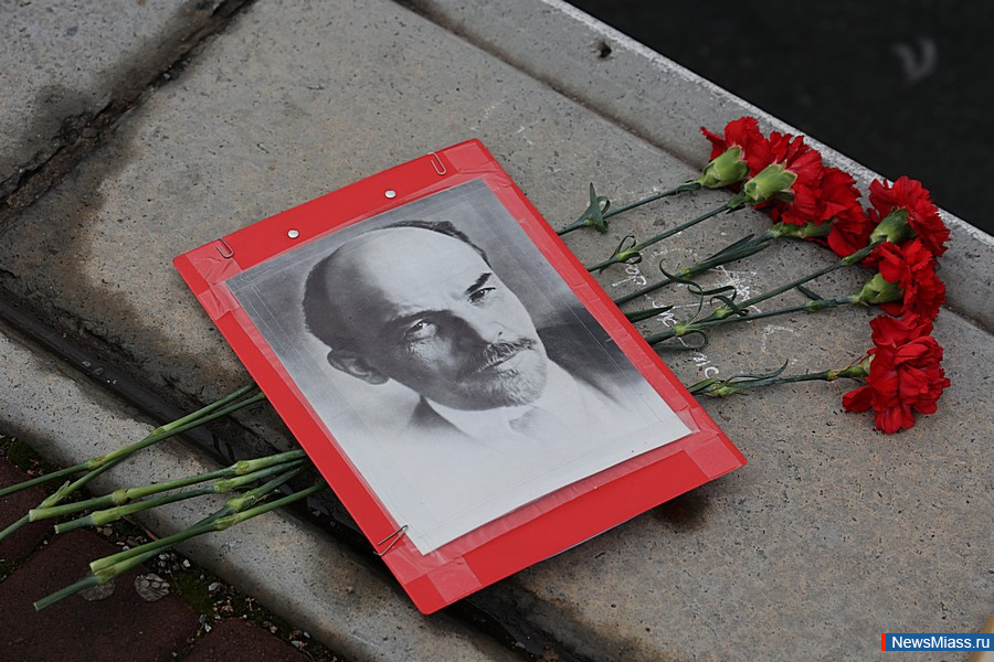 � ������ � ��������� ����������� ��������� ������ ������. ����������� �������� � ��������� ������, � ����� ��������� ����� � ������� ���� � ���������� ������