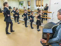 ������� ����� �������� � 1 ������ �������� 80-������ ������