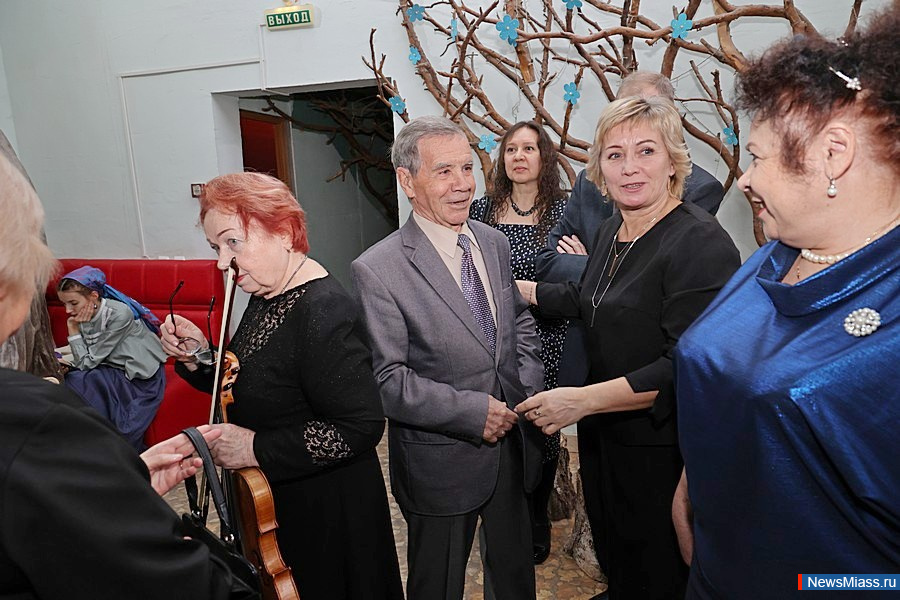 ������� ����� �������� � 1 ������ �������� 80-������ ������. ����������, ��� ������ ��������� �����������, � ����� ��� ������� ���������� ������� � ��� � 1 ������, ����� �� ������� ���������� ��������