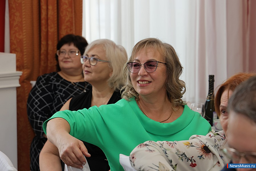 ������� ����� �������� � 1 ������ �������� 80-������ ������. ����������, ��� ������ ��������� �����������, � ����� ��� ������� ���������� ������� � ��� � 1 ������, ����� �� ������� ���������� ��������