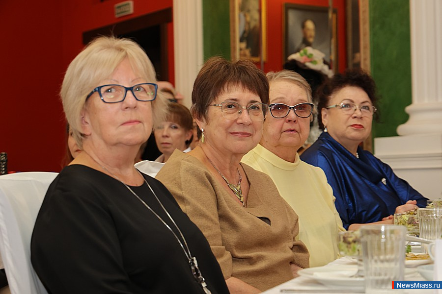 ������� ����� �������� � 1 ������ �������� 80-������ ������. ����������, ��� ������ ��������� �����������, � ����� ��� ������� ���������� ������� � ��� � 1 ������, ����� �� ������� ���������� ��������