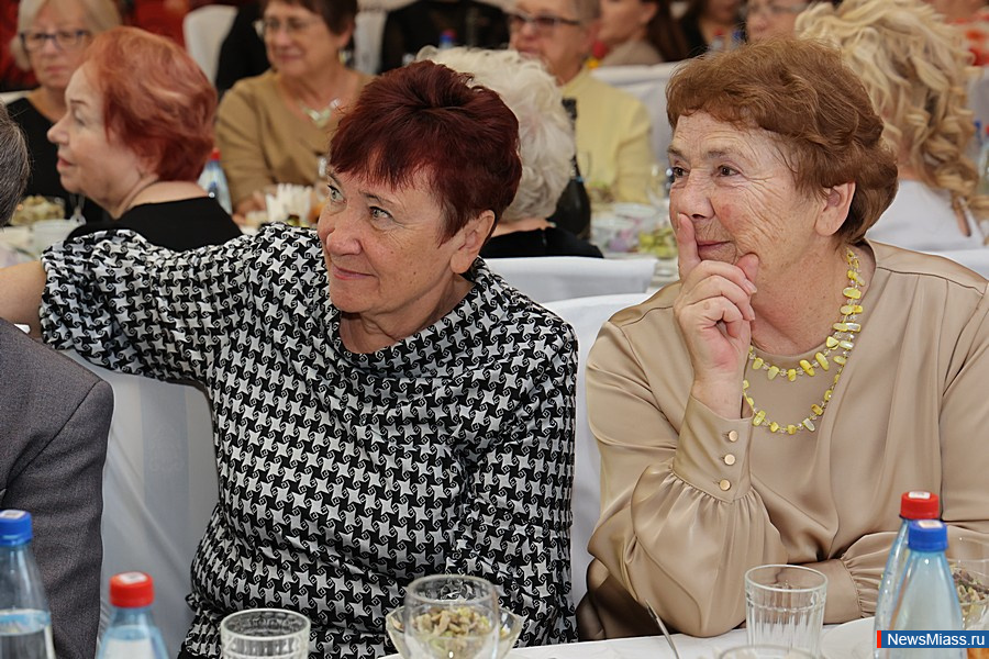 ������� ����� �������� � 1 ������ �������� 80-������ ������. ����������, ��� ������ ��������� �����������, � ����� ��� ������� ���������� ������� � ��� � 1 ������, ����� �� ������� ���������� ��������