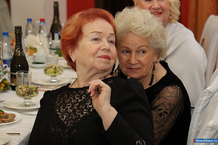 ������� ����� �������� � 1 ������ �������� 80-������ ������. ����������, ��� ������ ��������� �����������, � ����� ��� ������� ���������� ������� � ��� � 1 ������, ����� �� ������� ���������� ��������