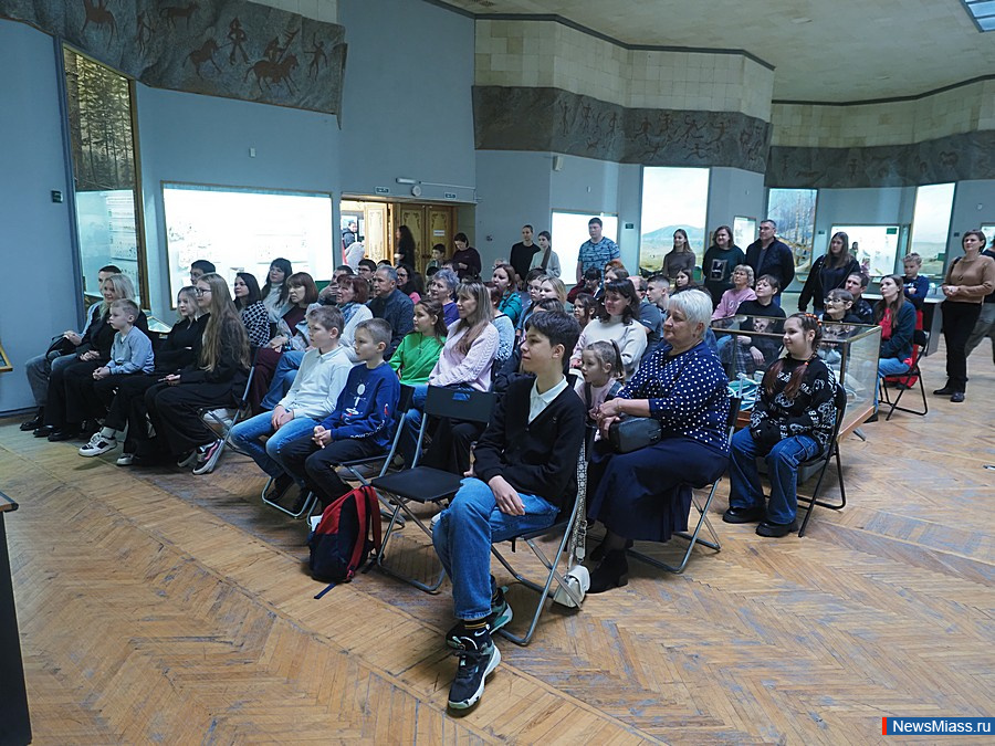 ������ "����������� � ��������" ���������� ��� ��������. �������� ��������, ��������� �� ������� ���������� ���������� ��������, ��������� � ����� ����������� �����������