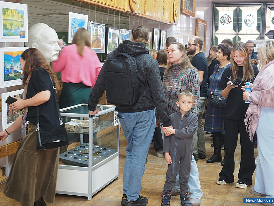 ������ "����������� � ��������" ���������� ��� ��������. �������� ��������, ��������� �� ������� ���������� ���������� ��������, ��������� � ����� ����������� �����������