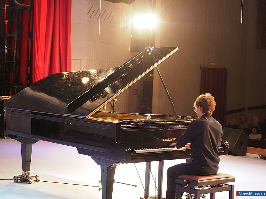 ������� ��������������� ������� ������ � ������. ����� � ���������� ����������� ���� ��������� ������ ������������ ����������� ����� �����������