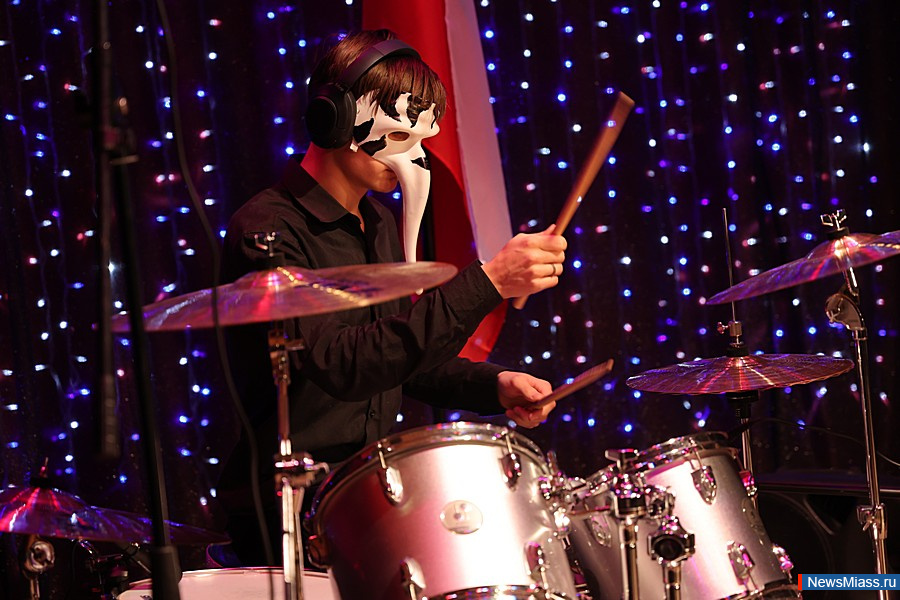 ��������� "�� ������� ������" ������ � ������. ������� ���� ��������� ���������� ����������, ��������� ��������� ���������� ��������� ����� � ������ ����������� �������