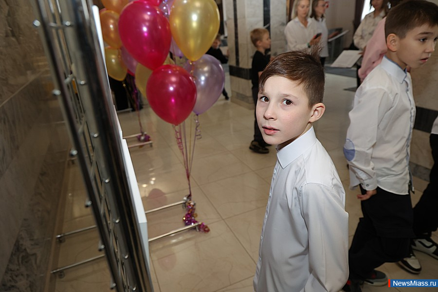 Ҹ    " "   .    ,          -  ,    