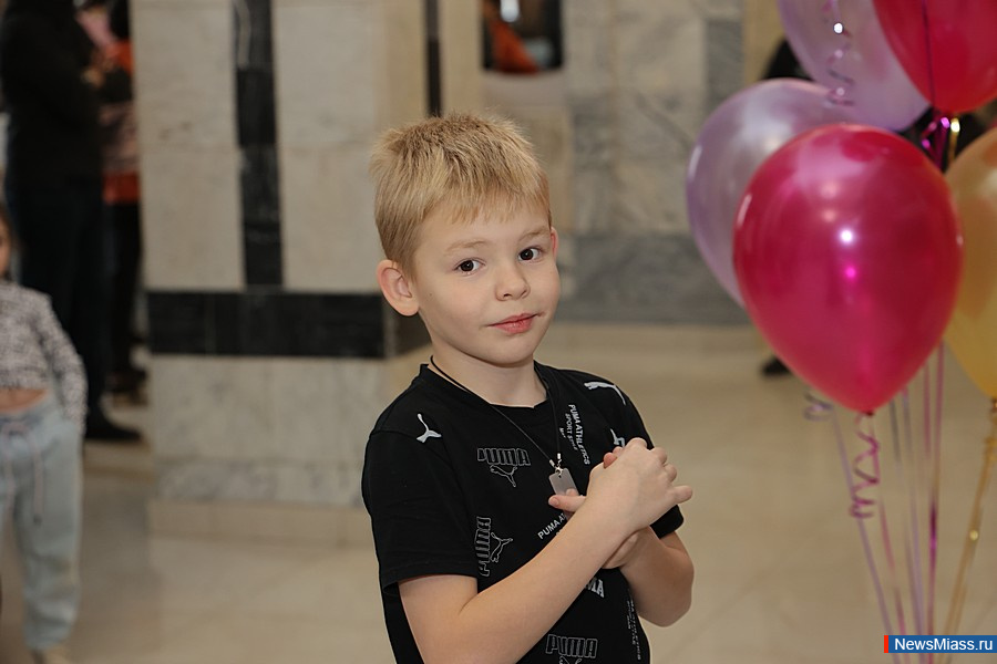 Ҹ    " "   .    ,          -  ,    