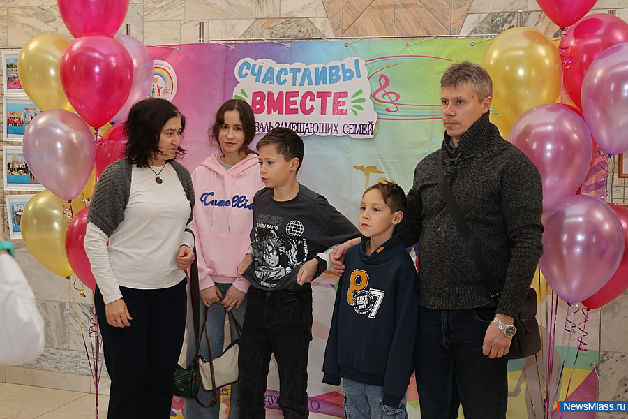 Ҹ    " "   .    ,          -  ,    