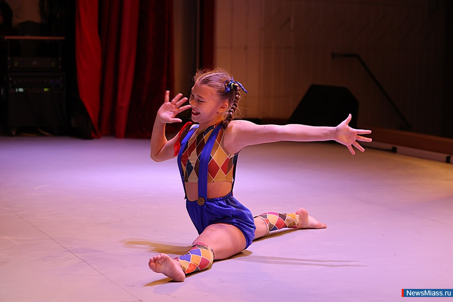 � ������ ��������� ������������ ��������� ������� "ZOV �����". � �������� ����������������� ���������� ������� ������� ���������� �� ������� �����������, �������, ������������ �������� � �������������