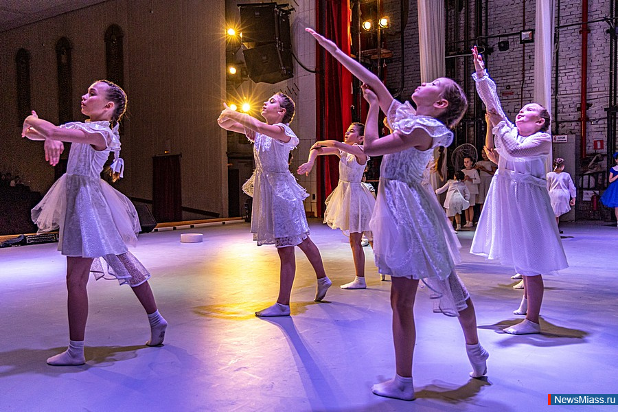 � ������ ��������� ������������ ��������� ������� "ZOV �����". � �������� ����������������� ���������� ������� ������� ���������� �� ������� �����������, �������, ������������ �������� � �������������