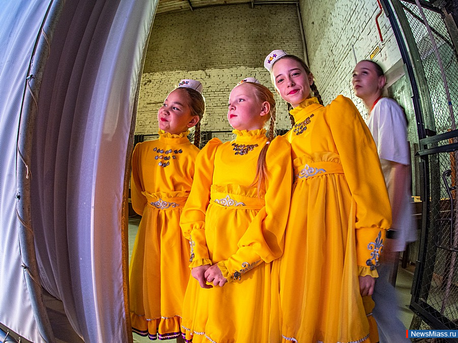 � ������ ��������� ������������ ��������� ������� "ZOV �����". � �������� ����������������� ���������� ������� ������� ���������� �� ������� �����������, �������, ������������ �������� � �������������