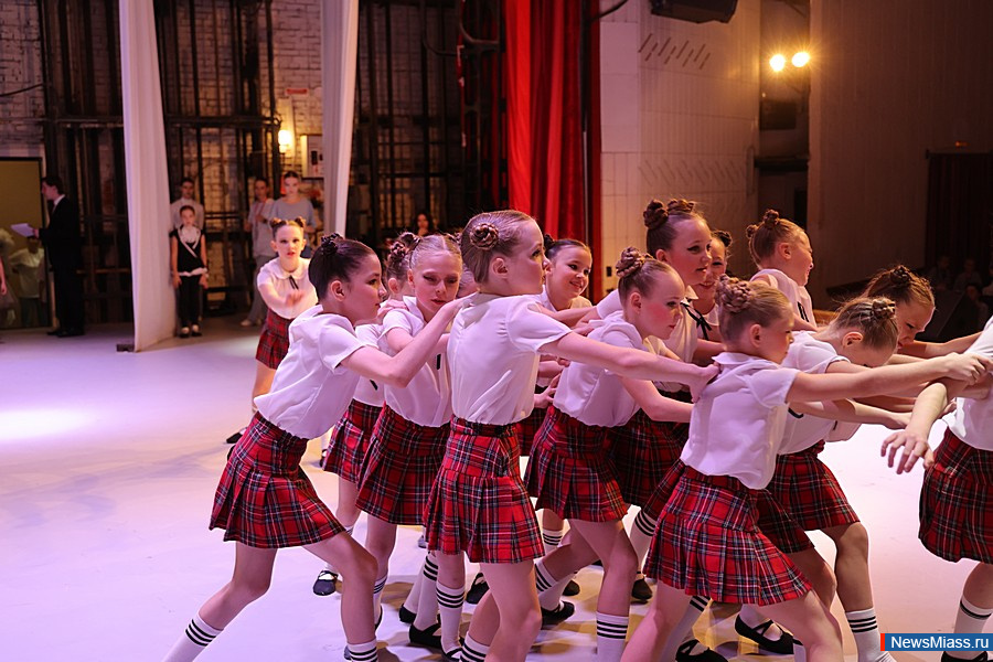 � ������ ��������� ������������ ��������� ������� "ZOV �����". � �������� ����������������� ���������� ������� ������� ���������� �� ������� �����������, �������, ������������ �������� � �������������