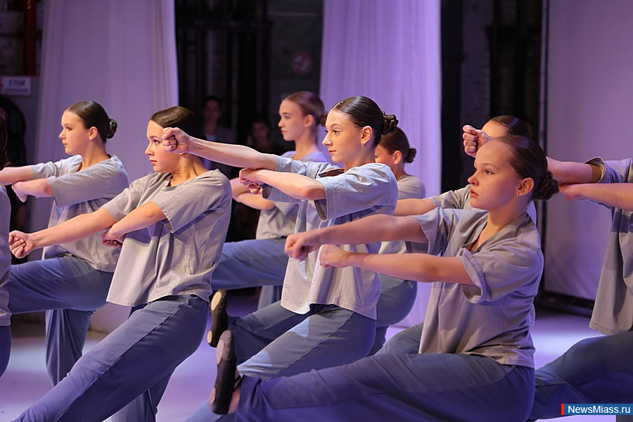 � ������ ��������� ������������ ��������� ������� "ZOV �����". � �������� ����������������� ���������� ������� ������� ���������� �� ������� �����������, �������, ������������ �������� � �������������