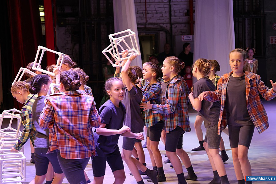 � ������ ��������� ������������ ��������� ������� "ZOV �����". � �������� ����������������� ���������� ������� ������� ���������� �� ������� �����������, �������, ������������ �������� � �������������