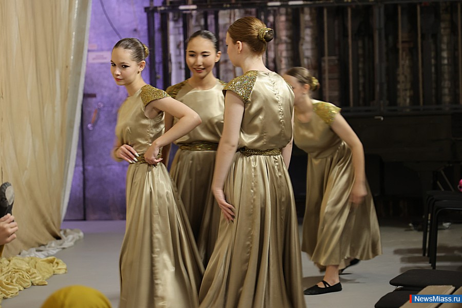 � ������ ��������� ������������ ��������� ������� "ZOV �����". � �������� ����������������� ���������� ������� ������� ���������� �� ������� �����������, �������, ������������ �������� � �������������