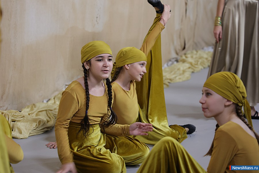 � ������ ��������� ������������ ��������� ������� "ZOV �����". � �������� ����������������� ���������� ������� ������� ���������� �� ������� �����������, �������, ������������ �������� � �������������