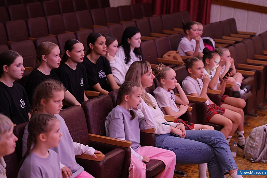 � ������ ��������� ������������ ��������� ������� "ZOV �����". � �������� ����������������� ���������� ������� ������� ���������� �� ������� �����������, �������, ������������ �������� � �������������